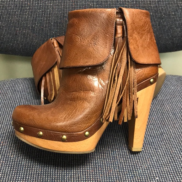 3/$20 Fringe Leather boots! Size 6.5 - Picture 4 of 4